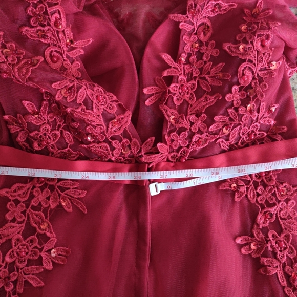 Double V- Neck Tulle Long Evening Cocktail Gown - Picture 7 of 11